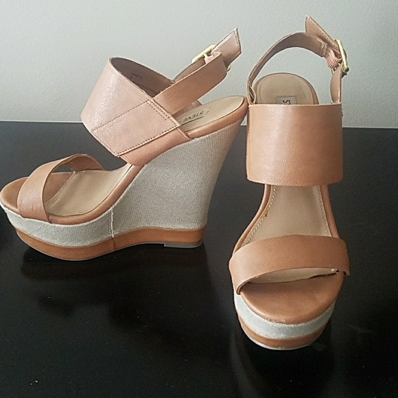 Steve Madden Shoes - Steve Madden Wedge